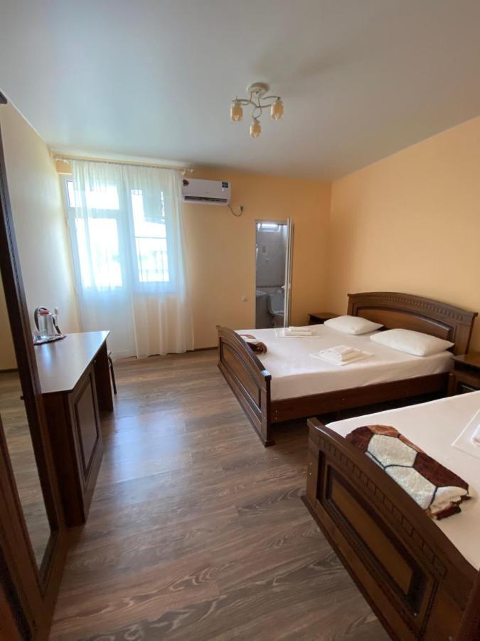 Solomon Hotel Alakhadzi Exterior photo